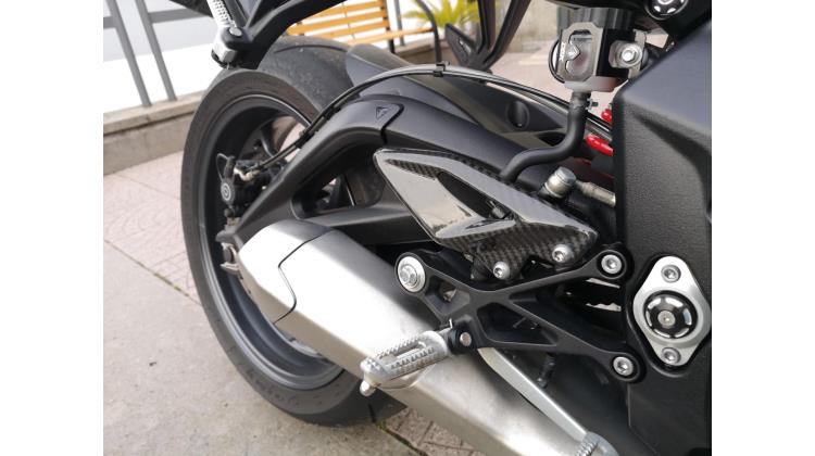 Triumph Streer Triple R NAKED