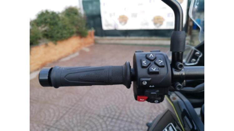 Triumph Tiger 800 ENDURO STRADALE