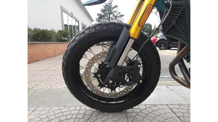 CF MOTO 700 CL-X ADV NAKED