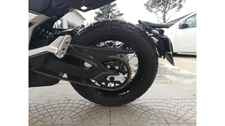 CF MOTO 700 CL-X ADV NAKED