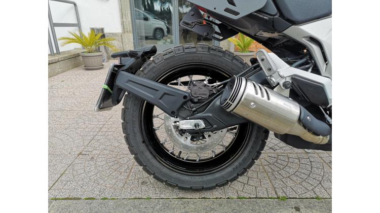 CF MOTO 700 CL-X ADV NAKED