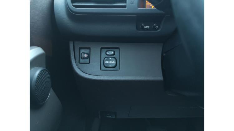 Toyota IQ 1.0 CVT Sol RATE AUTO MOTO SCOOTER Berlina