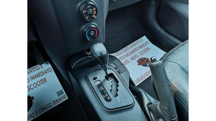 Toyota IQ 1.0 CVT Sol RATE AUTO MOTO SCOOTER Berlina