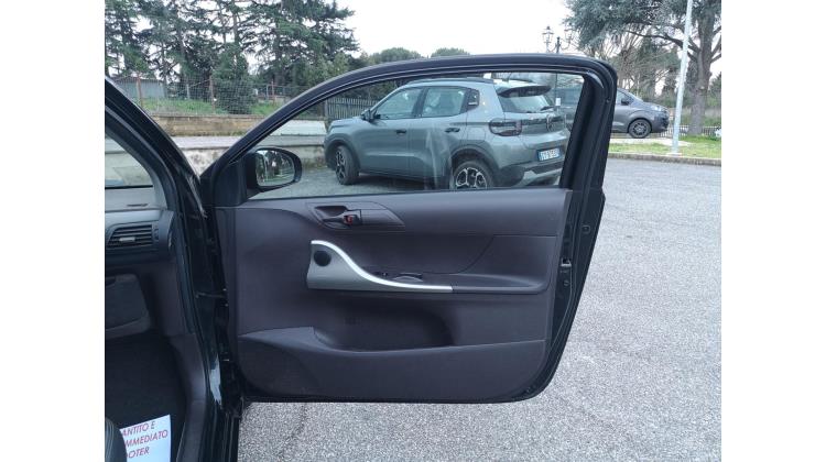 Toyota IQ 1.0 CVT Sol RATE AUTO MOTO SCOOTER Berlina