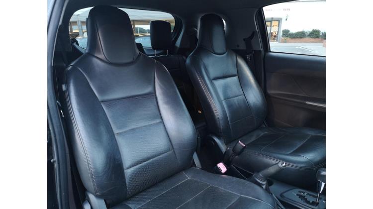 Toyota IQ 1.0 CVT Sol RATE AUTO MOTO SCOOTER Berlina