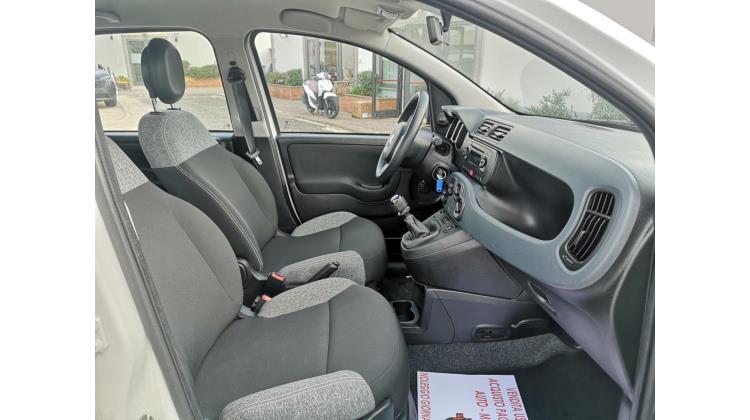 Fiat Panda 1.0 FireFly S&S Hybrid PROMO WEB Berlina