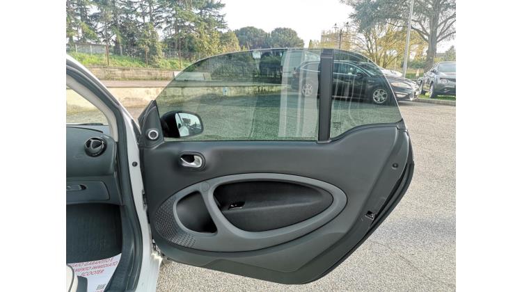 Smart Fortwo 70 1.0 TWINAMIC PASSION PROMO WEB Berlina