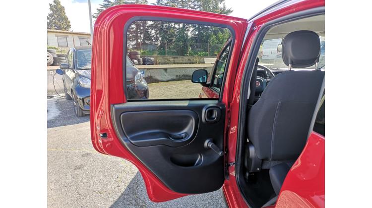 Fiat Panda CROSS 1.0 FireFly S&S Hybrid PROMO WEB Berlina