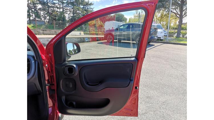 Fiat Panda CROSS 1.0 FireFly S&S Hybrid PROMO WEB Berlina