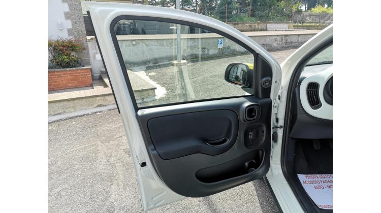 Fiat PANDINA 1.0 Hybrid S&S CROSS PROMO WEB Berlina