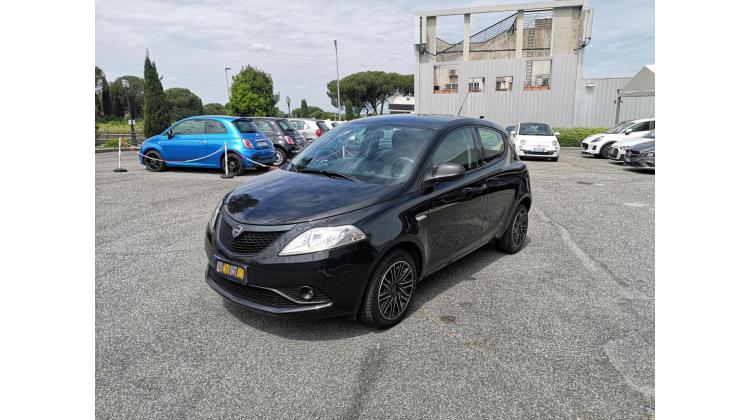 Lancia Ypsilon ECOCHIC GOLD GPL Berlina
