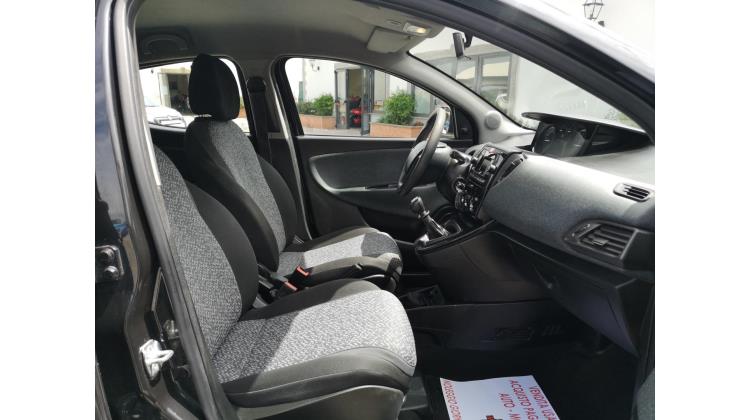 Lancia Ypsilon ECOCHIC GOLD GPL Berlina