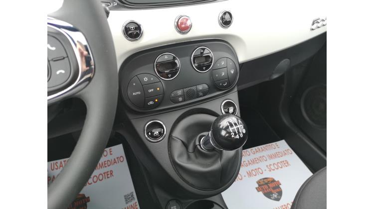 Fiat 500 HYBRID DOLCEVITA Berlina
