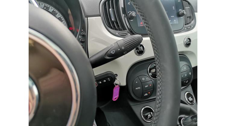 Fiat 500 HYBRID DOLCEVITA Berlina