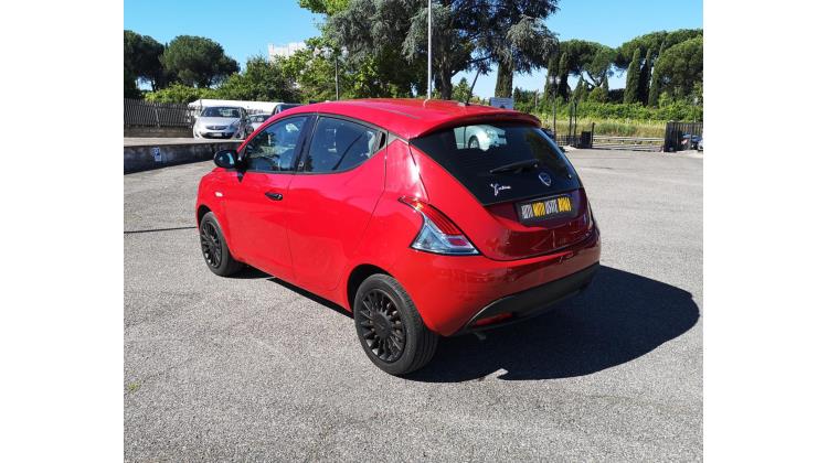 Lancia Ypsilon 1.0 FireFly HYBDIR S&S ECOCHIC PROMO WEB Berlina