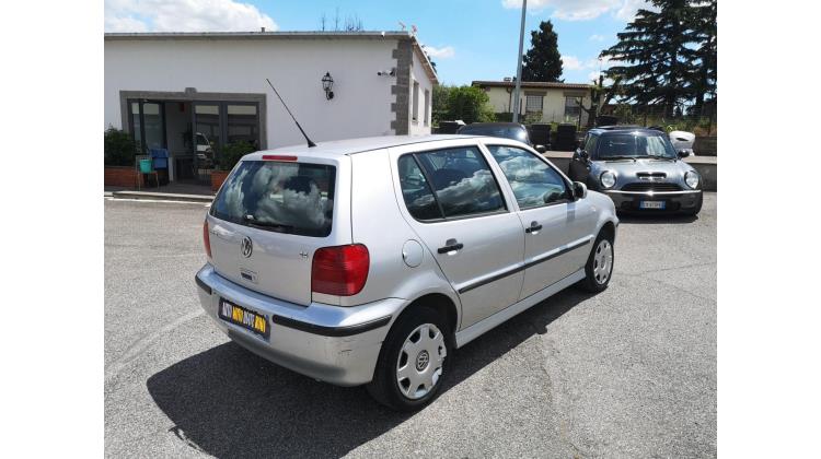Volkswagen Polo 1.4 16v Berlina