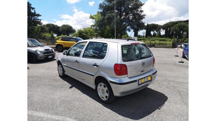Volkswagen Polo 1.4 16v Berlina