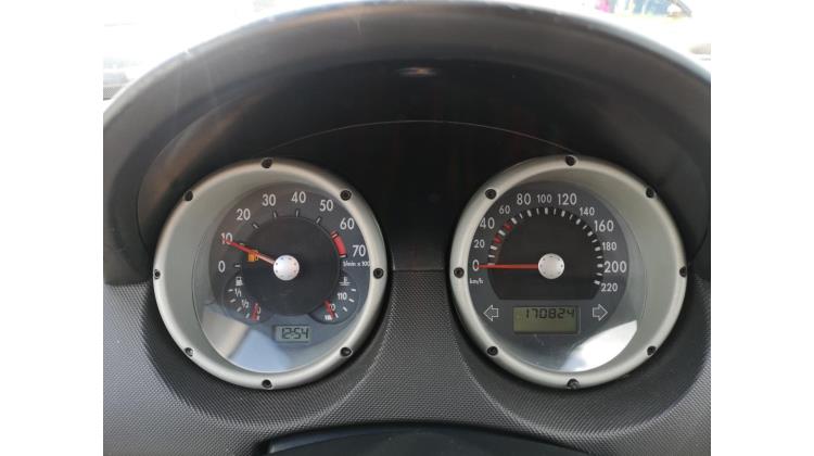 Volkswagen Polo 1.4 16v Berlina