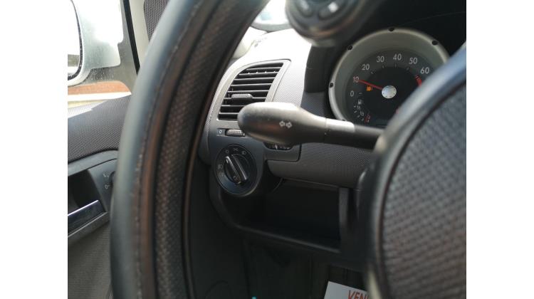 Volkswagen Polo 1.4 16v Berlina