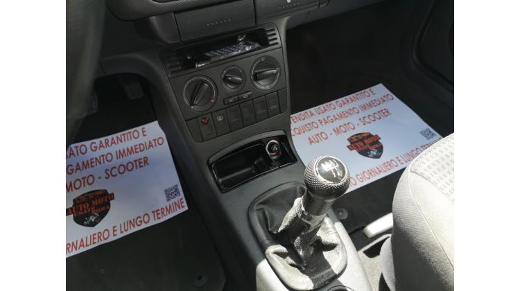 Volkswagen Polo 1.4 16v Berlina