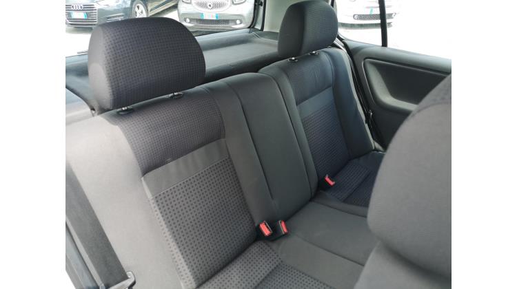 Volkswagen Polo 1.4 16v Berlina