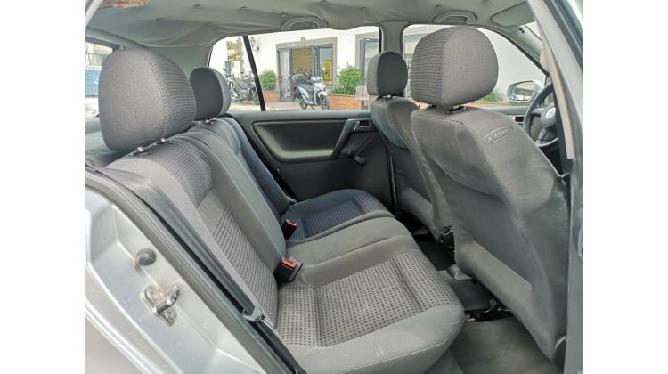 Volkswagen Polo 1.4 16v Berlina