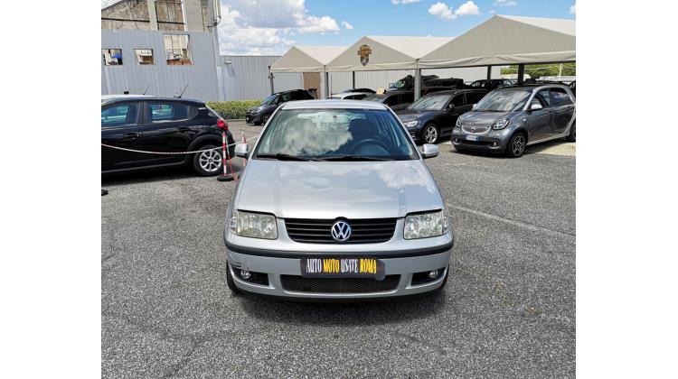 Volkswagen Polo 1.4 16v Berlina