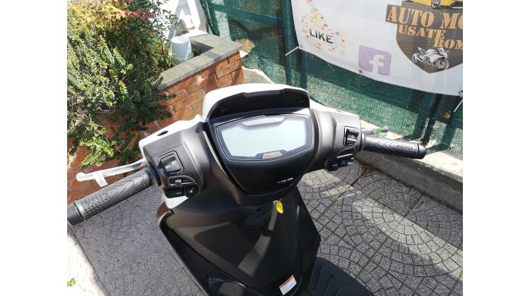 Piaggio MEDLEY 200 / S SCOOTER