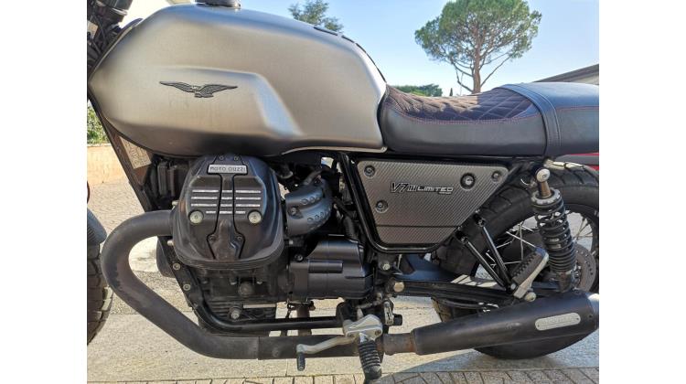 MOTO GUZZI V7 III LIMITED NAKED