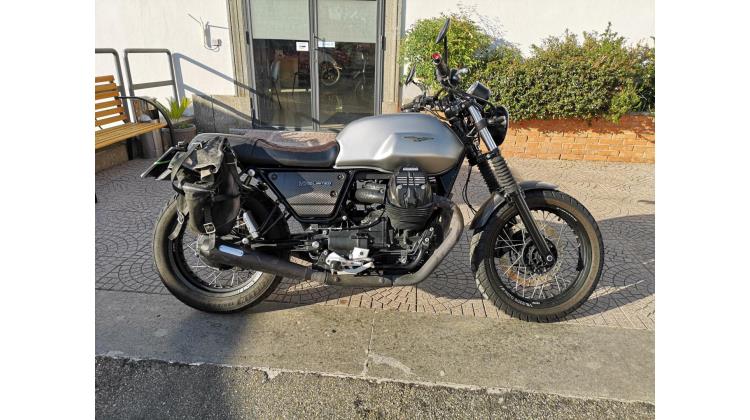 MOTO GUZZI V7 III LIMITED NAKED