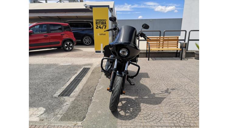 HARLEY DAVIDSON STREET 750 CUSTOM