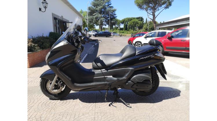 Yamaha Majesty 400 SCOOTER