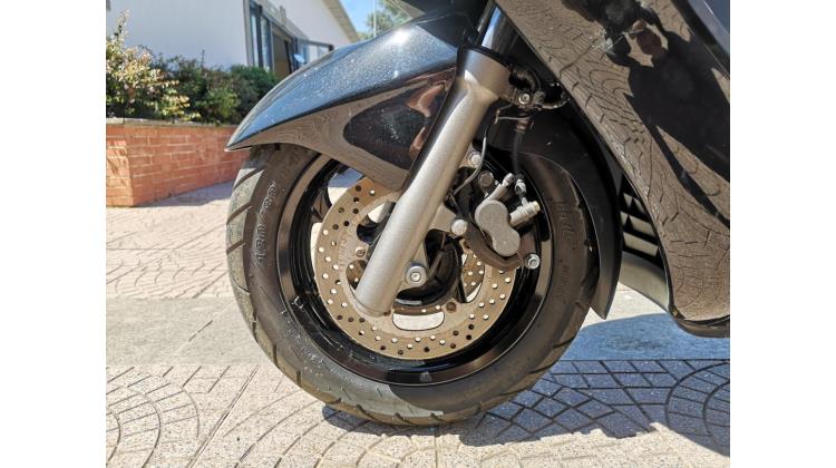 Yamaha Majesty 400 SCOOTER