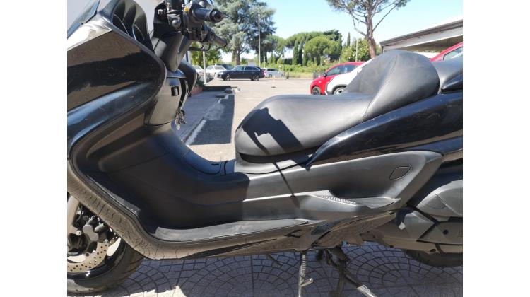 Yamaha Majesty 400 SCOOTER