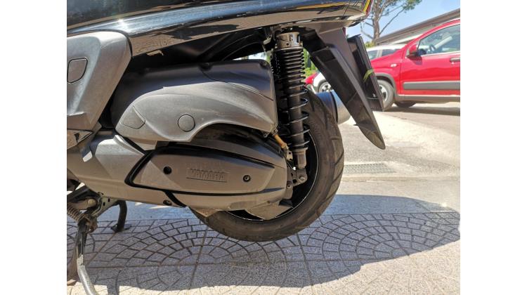 Yamaha Majesty 400 SCOOTER