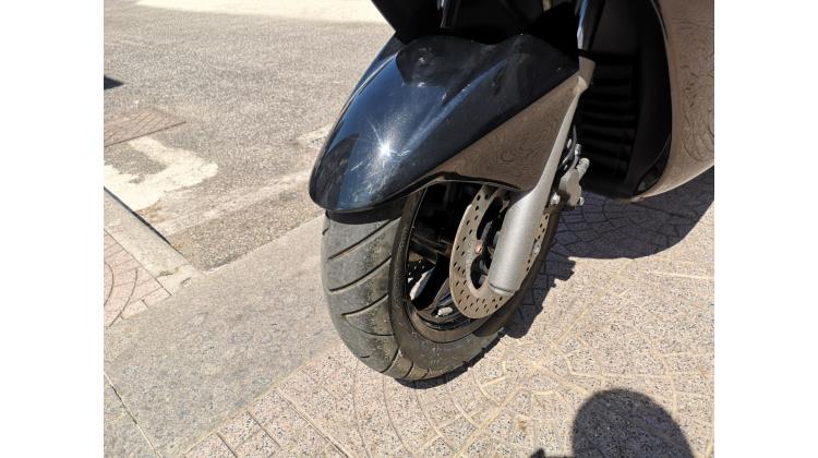 Yamaha Majesty 400 SCOOTER