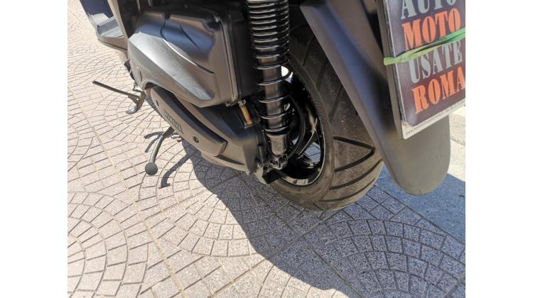 Yamaha Majesty 400 SCOOTER