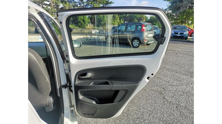 Volkswagen UP EVO Color City Car
