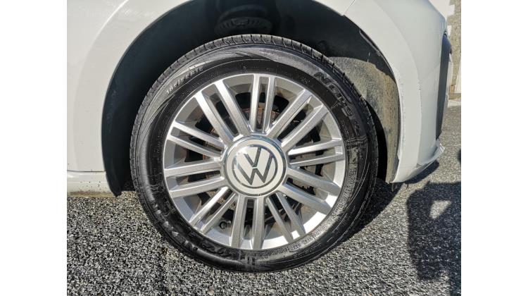 Volkswagen UP EVO Color City Car