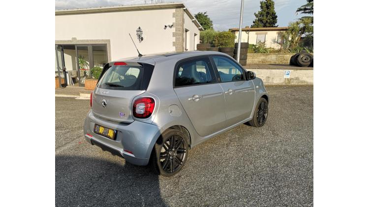 Smart Forfour BRABUS EQ City Car