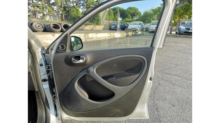 Smart Forfour BRABUS EQ City Car