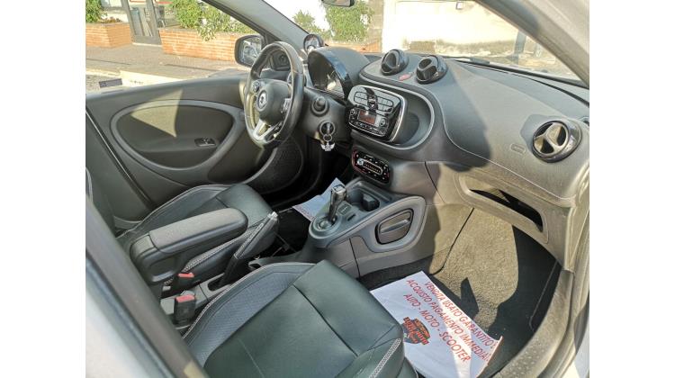 Smart Forfour BRABUS EQ City Car