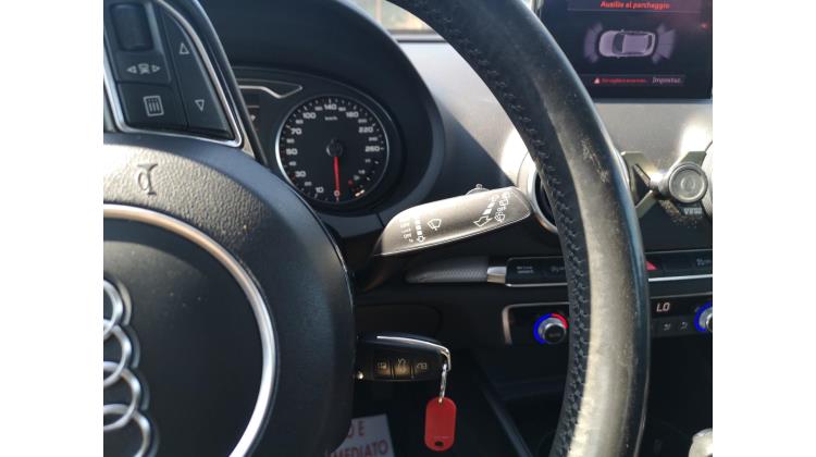 Audi A3 Sportback S TRONIC Berlina