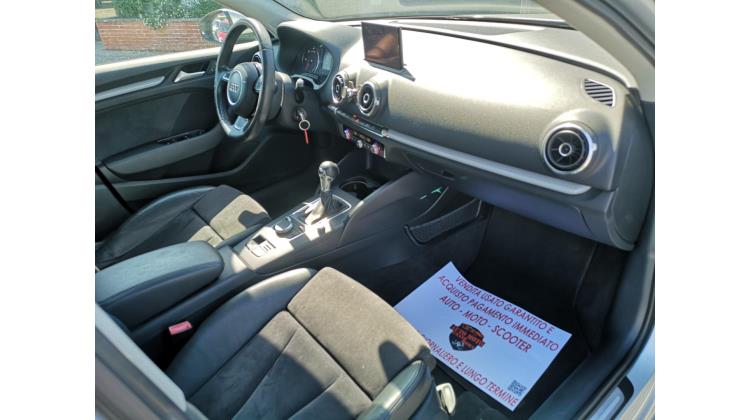 Audi A3 Sportback S TRONIC Berlina