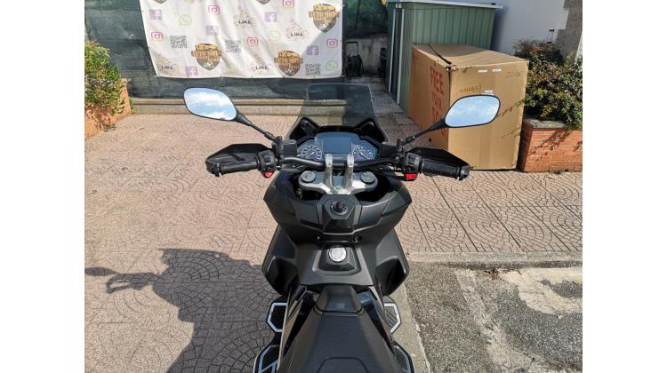 PEUGEOT XP 400 GT SCOOTER