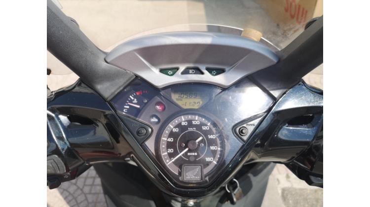 Honda SH 300i con bauletto SCOOTER