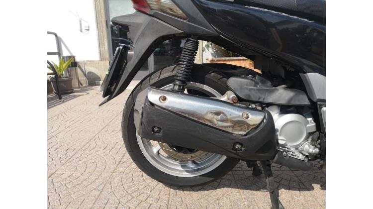 Honda SH 300i con bauletto SCOOTER