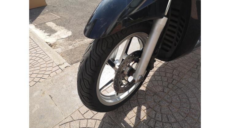 Honda SH 300i con bauletto SCOOTER