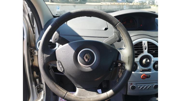 Renault Modus DINAMIQUE Berlina