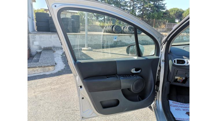 Renault Modus DINAMIQUE Berlina